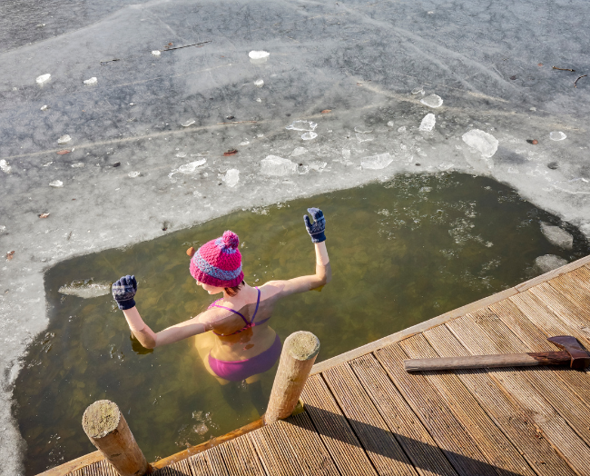 How to Cold Plunge: A Beginner's Guide