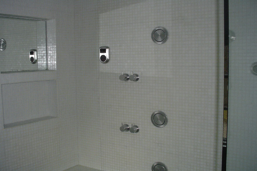 ThermaSol Round Essential Shower Package