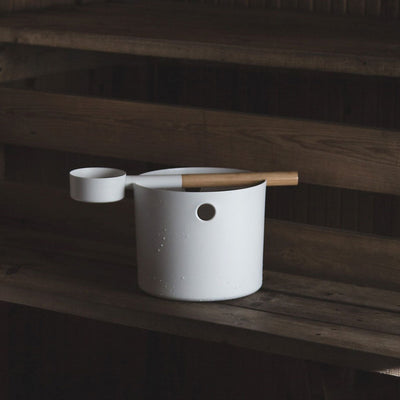 Wet Sauna vs Dry Sauna: What's the Difference? - Sauna bucket and ladle accessories